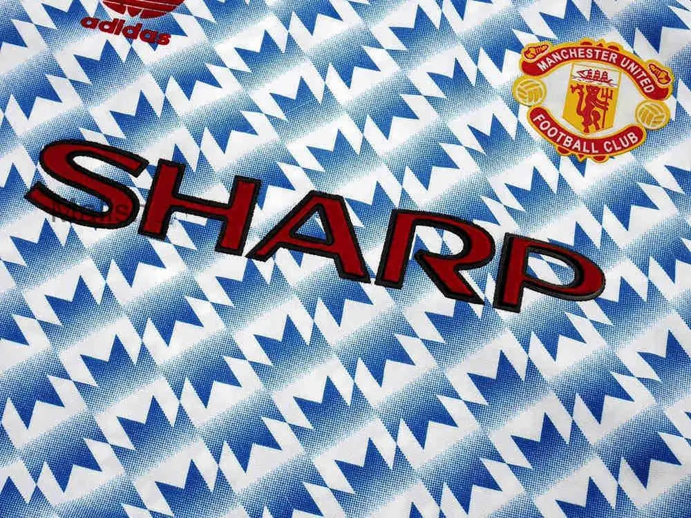 Manchester-United-1990-92-Away-LS-Retro-Jersey-33150.webp Retro Manchester United 1990/92 Away Long Sleeve Jersey - Image 12