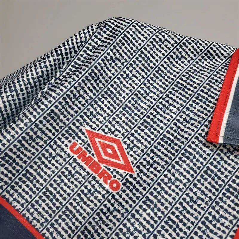 Manchester-United-199596-away-Retro-Jersey-52622.jpg Retro Manchester United 1995/96 Away Jersey - Image 4