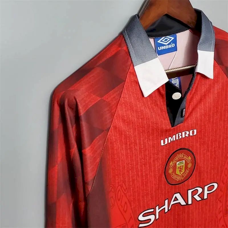 Manchester-United-1996-home-Long-Sleeve-Retro-Jersey-52542.jpg Retro Manchester United 1996 Home Long Sleeve Jersey - Image 3