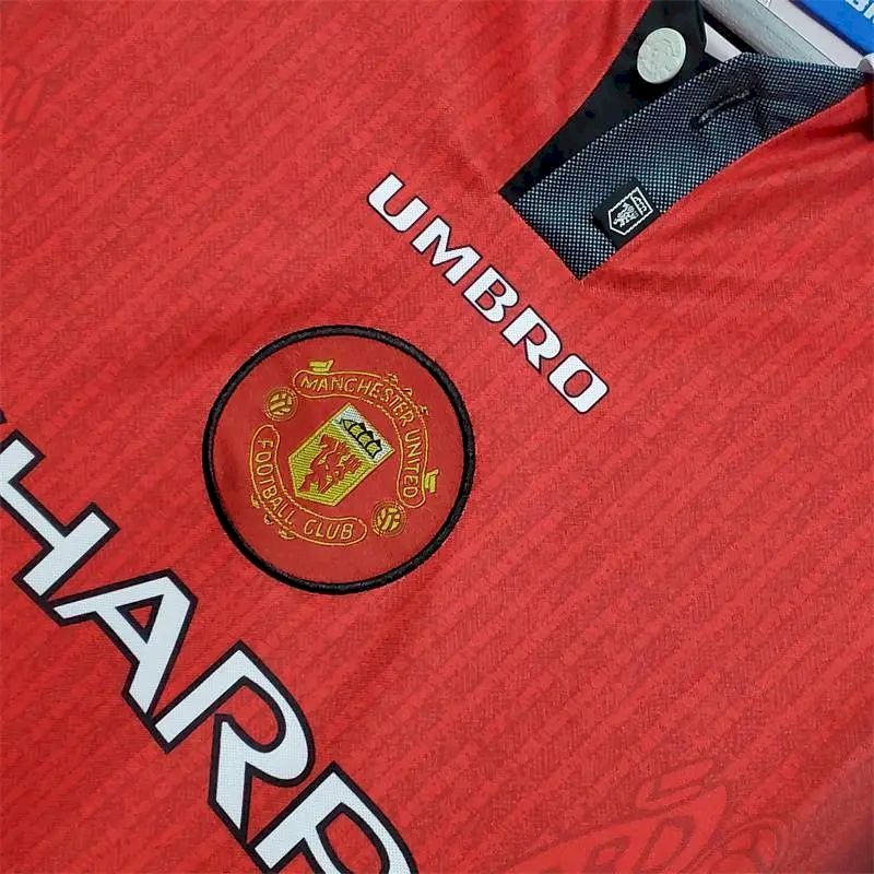 Manchester-United-1996-home-Long-Sleeve-Retro-Jersey-52543.jpg Retro Manchester United 1996 Home Long Sleeve Jersey - Image 4