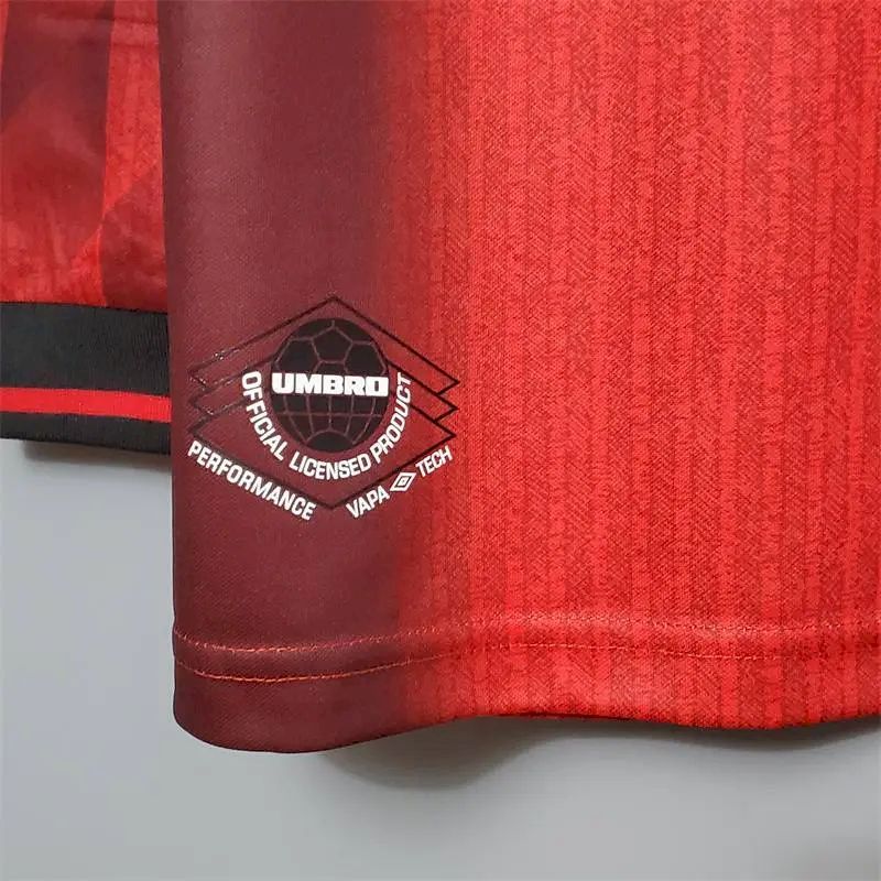 Manchester-United-1996-home-Long-Sleeve-Retro-Jersey-52546.jpg Retro Manchester United 1996 Home Long Sleeve Jersey - Image 7