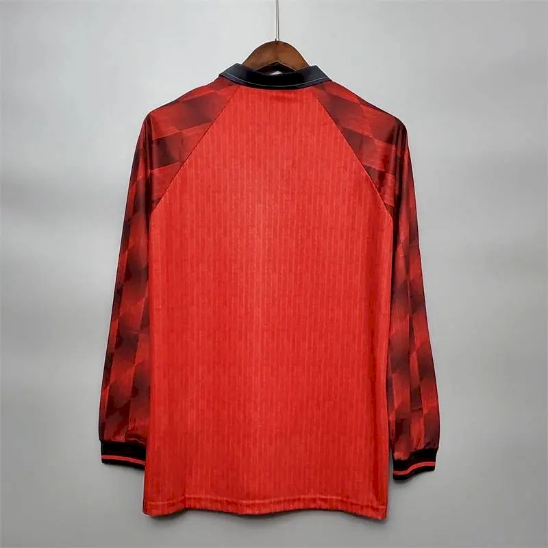 Manchester-United-1996-home-Long-Sleeve-Retro-Jersey.jpg Retro Manchester United 1996 Home Long Sleeve Jersey - Image 9