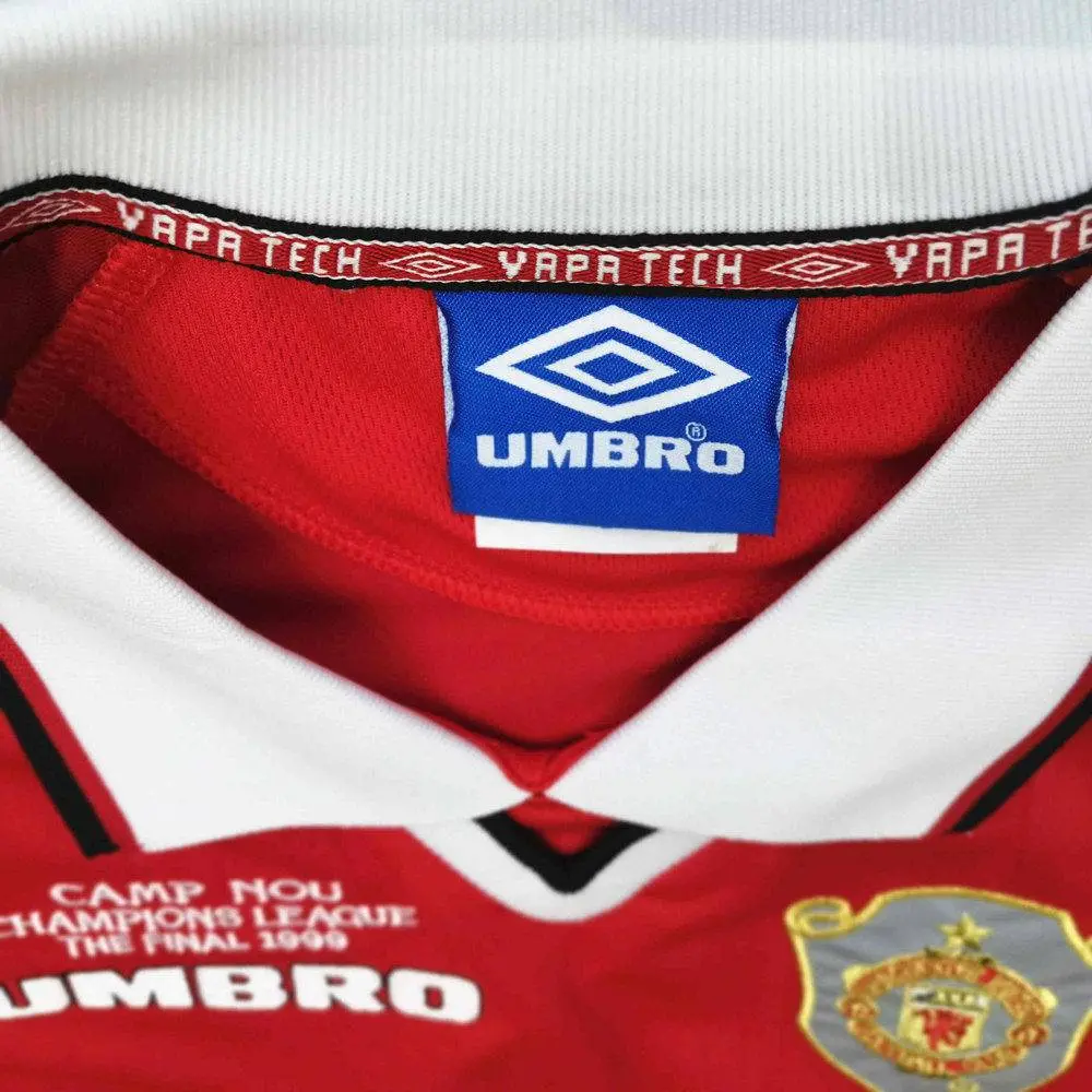 Manchester-United-19992000-Home-LSs-Retro-Jersey-33236.webp Retro Manchester United 1999/00 Home Long Sleeve Jersey - Image 2