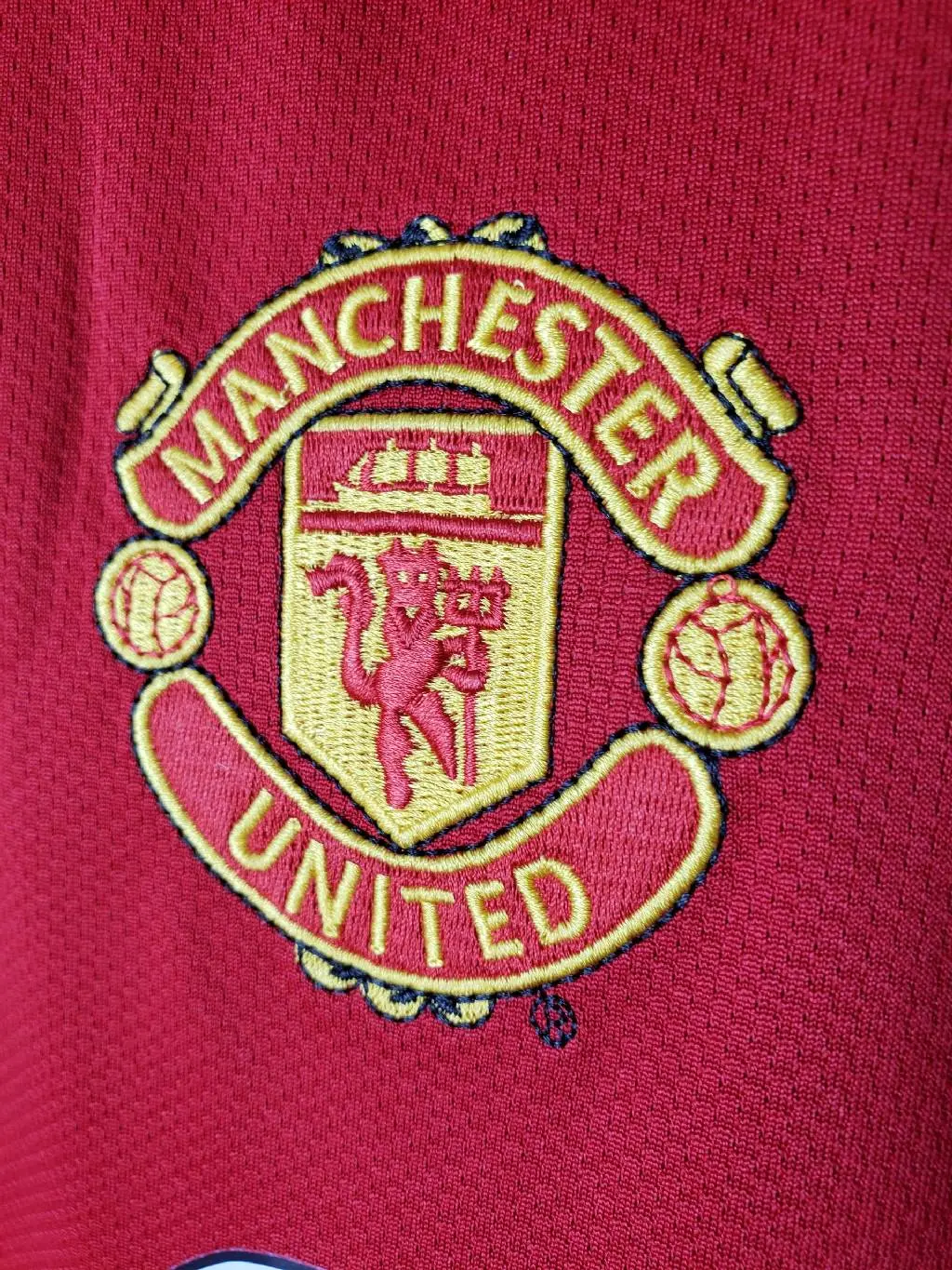 Manchester-United-2004-2006-LS-Home-Retro-Jersey-33155.webp Retro Manchester United 2004/06 Home Long Sleeve Jersey - Image 3