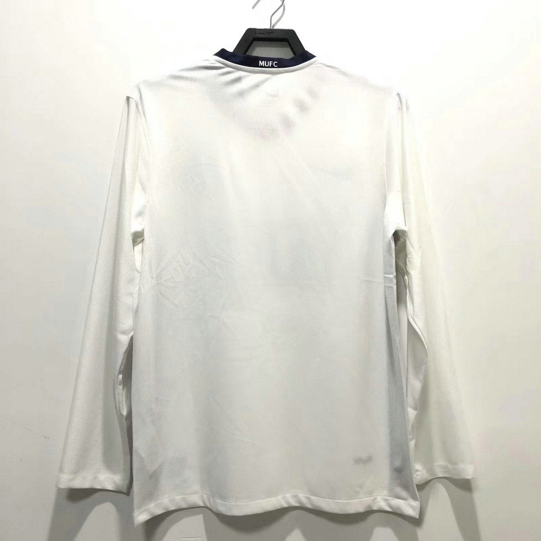 Manchester-United-20082009-Away-LS-Retro-Jersey.jpeg Retro Manchester United 2008/09 Away Long Sleeve Jersey - Image 5