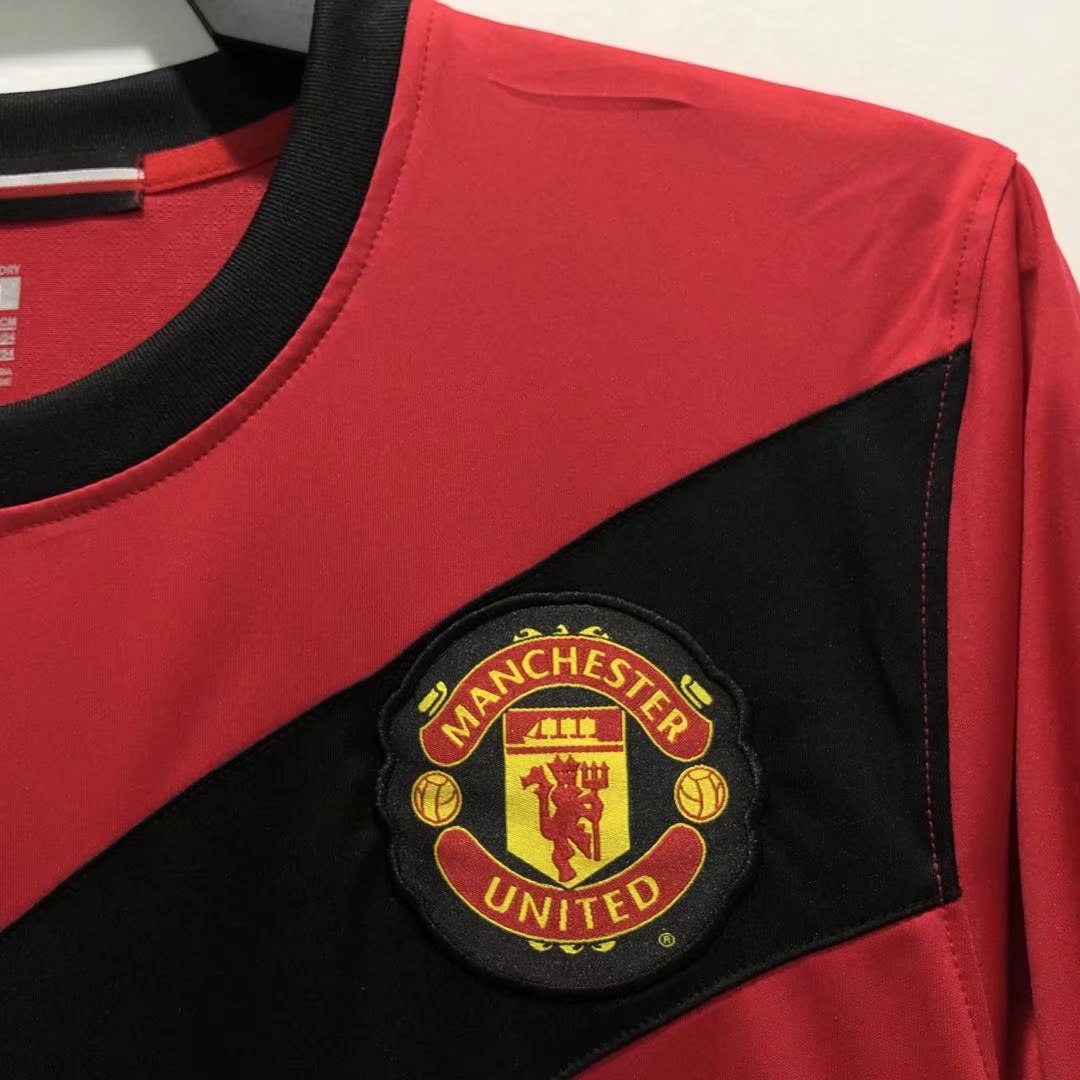 Manchester-United-20092010-Home-LS-Retro-Jersey-33078.jpeg Retro Manchester United 2009/10 Home Long Sleeve Jersey - Image 3