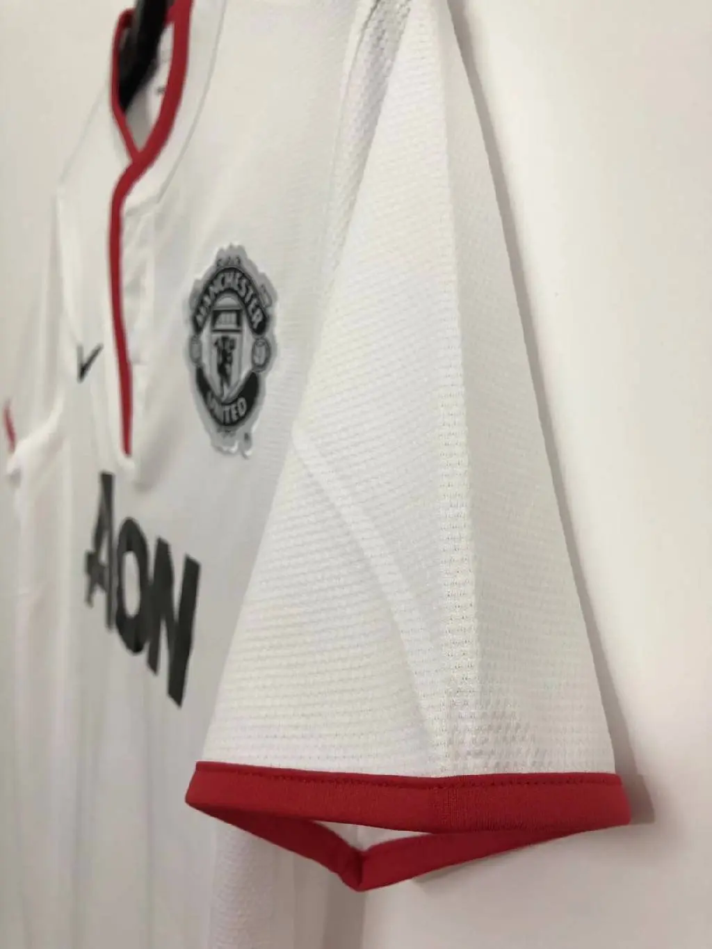 Manchester-United-20122013-Away-Retro-Jersey-33272.webp Retro Manchester United 2012/13 Away Jersey - Image 4