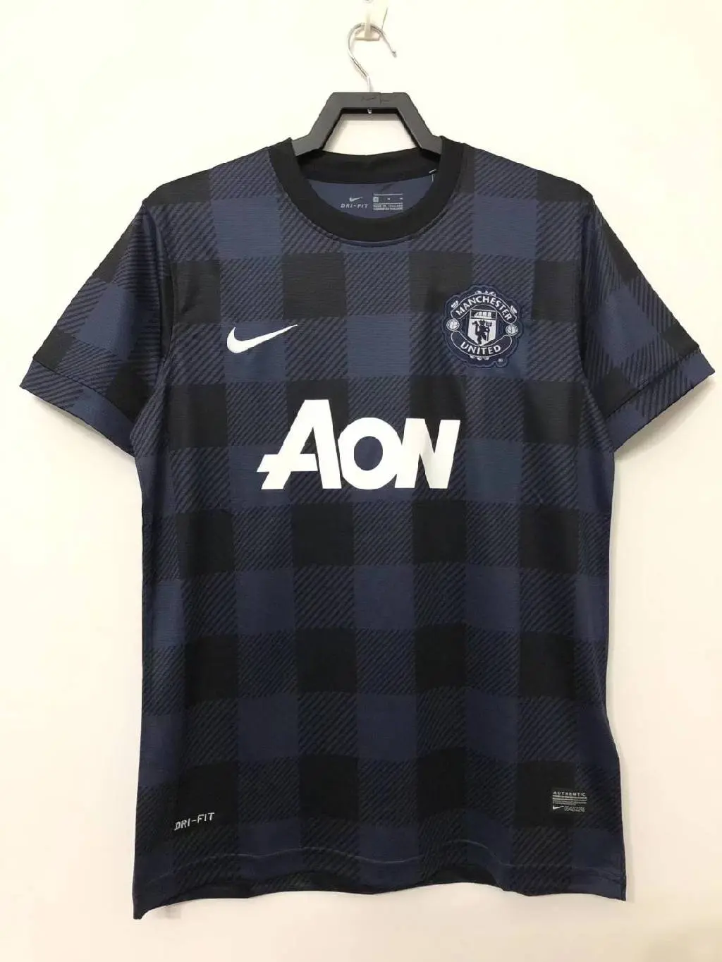 Manchester-United-20132014-Away-Retro-Jersey-33135.webp Retro Manchester United 2013/14 Away Jersey - Image 5