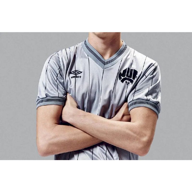 Newcastle-United-19831985-Away-Retro-Jersey.jpg Retro Newcastle United 1983/85 Away Jersey - Image 4