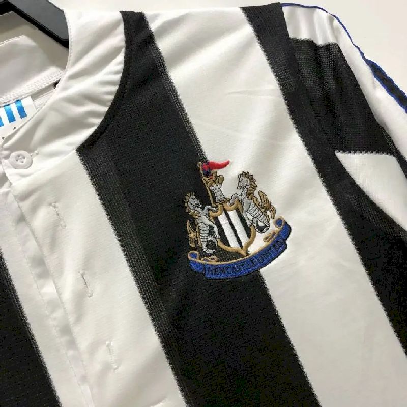 Newcastle-United-19951997-Home-LS-Retro-Jersey-43623.jpg Retro Newcastle United 1995/97 Home Long Sleeve Jersey - Image 19