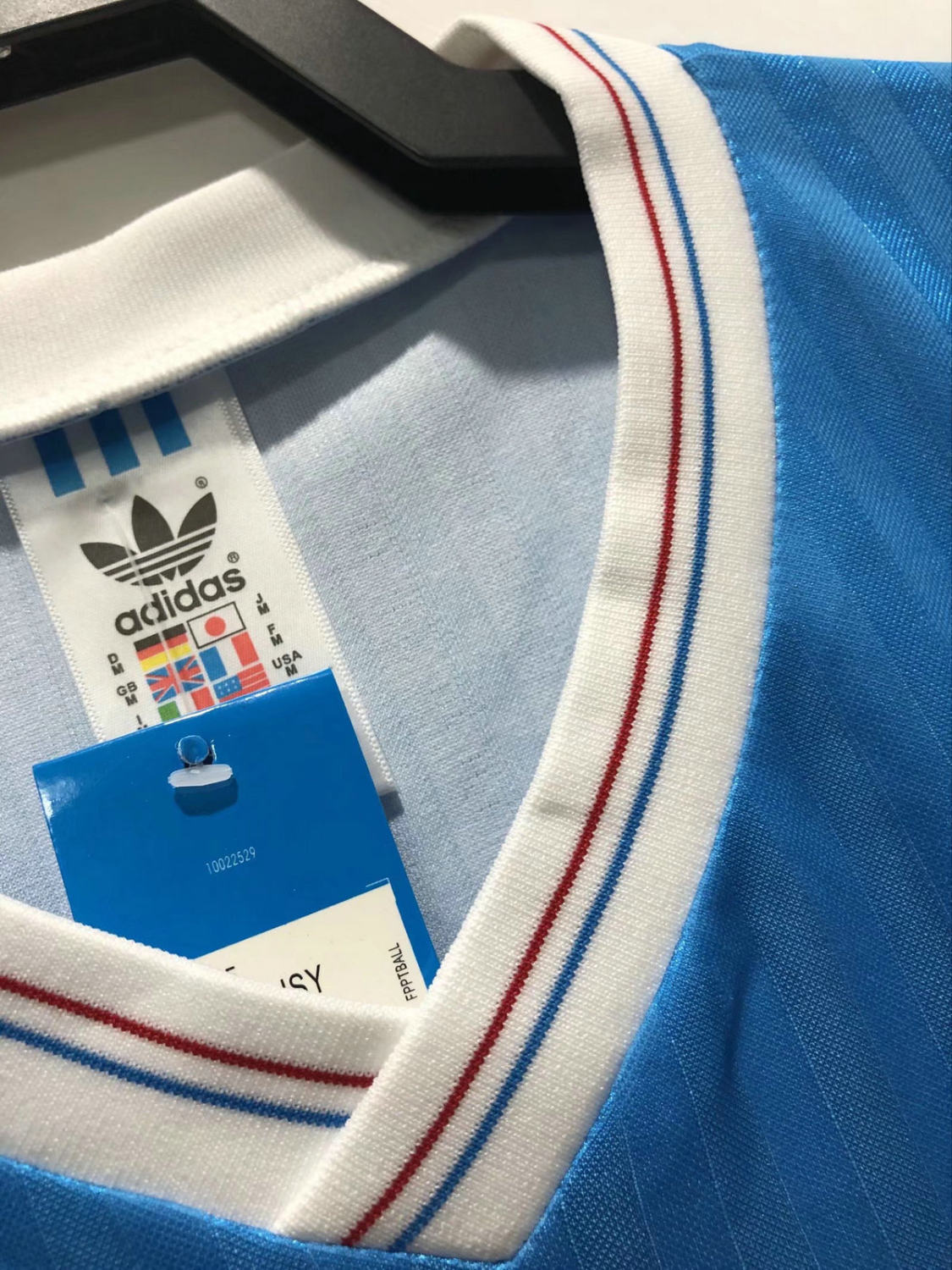 Olympique-Marseille-19901991-Away-Retro-Jersey-34661.jpeg Retro Olympique Marseille 1990/1991 Away Jersey - Image 4