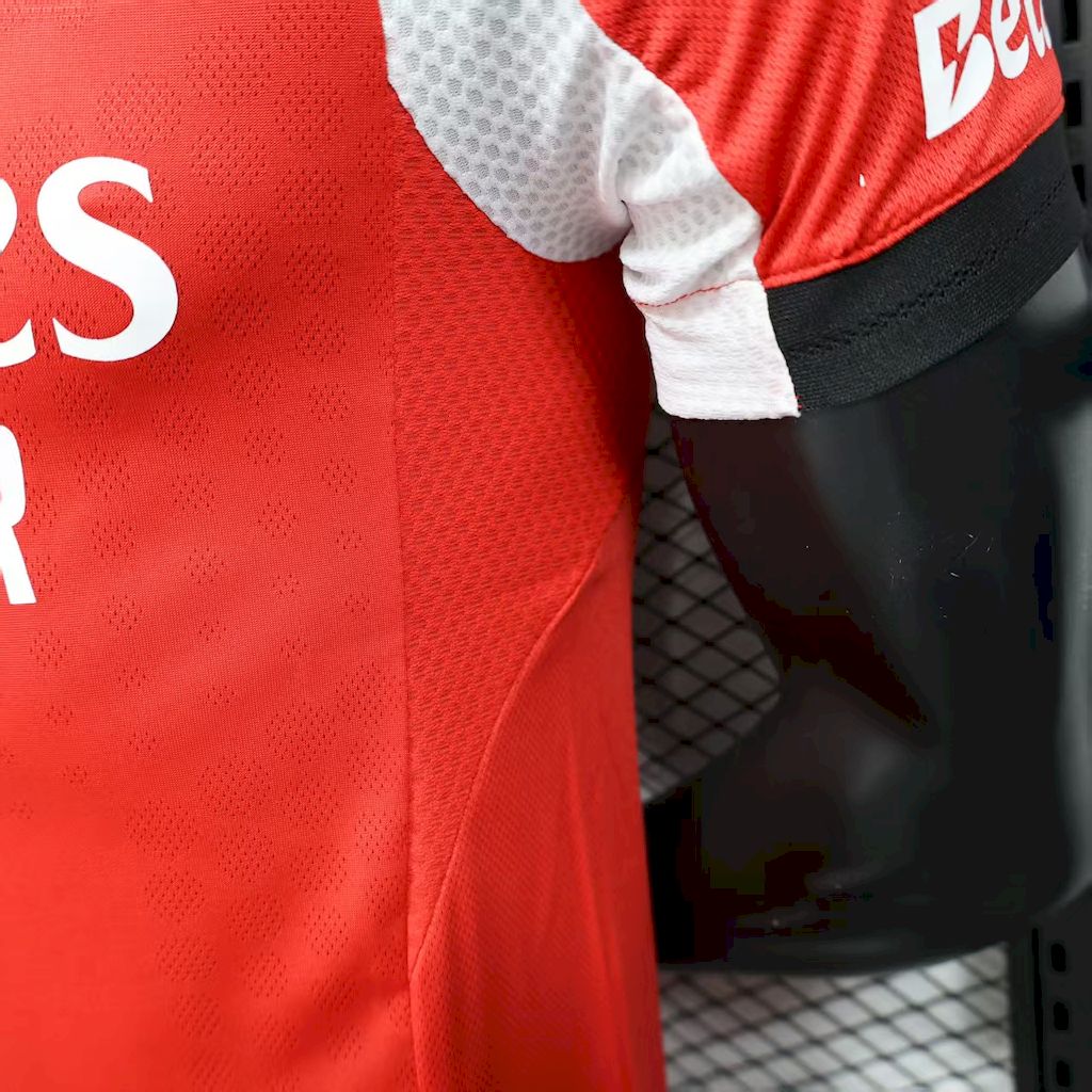 Player-Benfica-Home-20252026-New-Season-Football-Jersey-Sports-Shirt-6.jpg Mens Benfica 2025/26 Home Authentic Jersey - Image 6