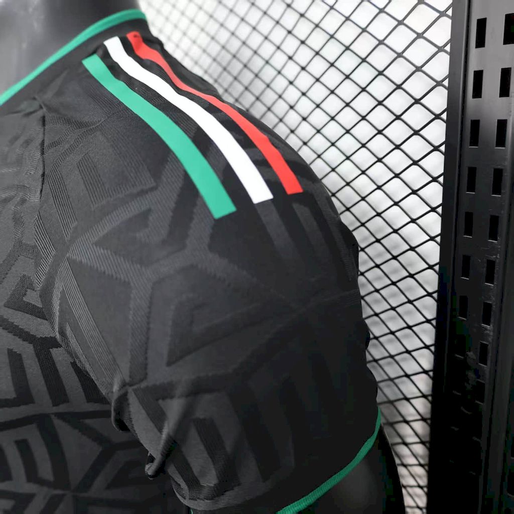 Player-Mexico-black-20252026-new-season-Football-Jersey-Sports-shirt-5.jpg Mens Mexico 2025/26 Away Authentic Jersey - Image 7