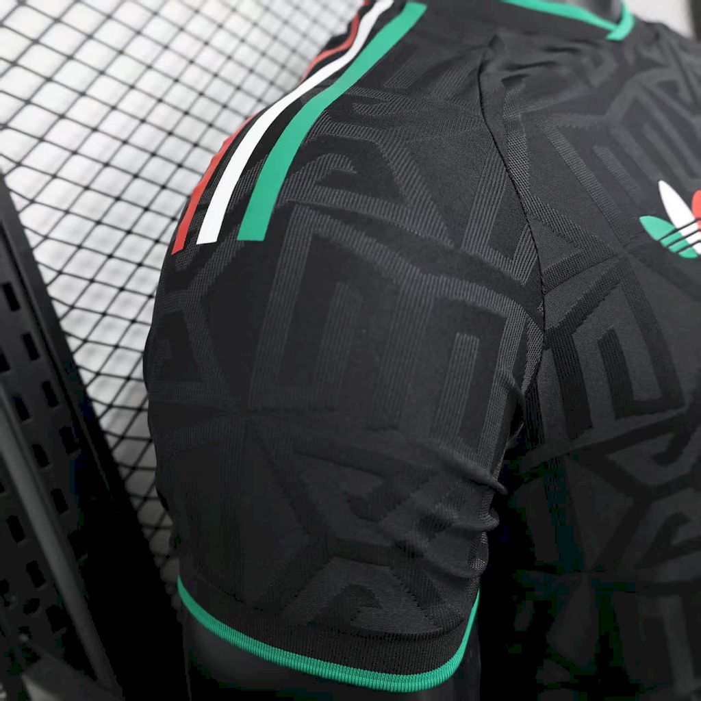 Player-Mexico-black-20252026-new-season-Football-Jersey-Sports-shirt-6.jpg Mens Mexico 2025/26 Away Authentic Jersey - Image 6