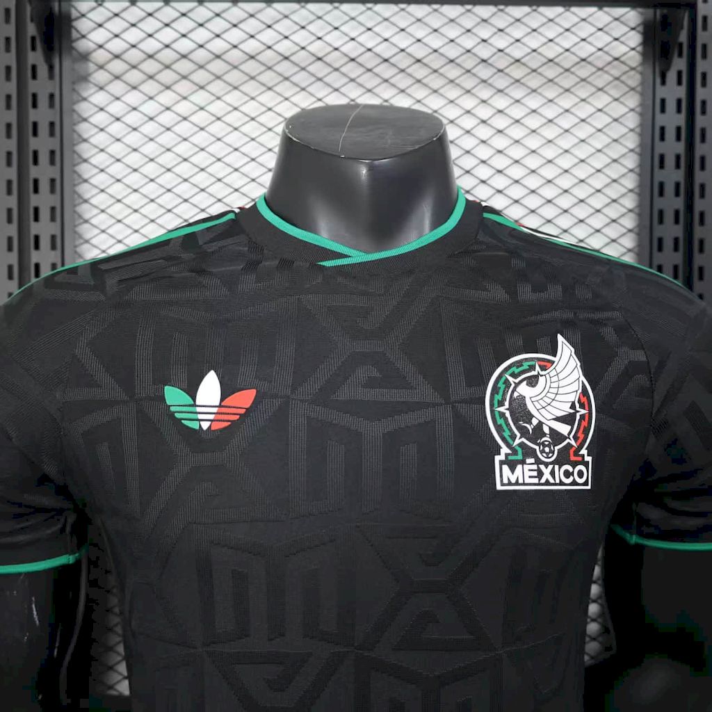 Player-Mexico-black-20252026-new-season-Football-Jersey-Sports-shirt-9.jpg Mens Mexico 2025/26 Away Authentic Jersey - Image 3