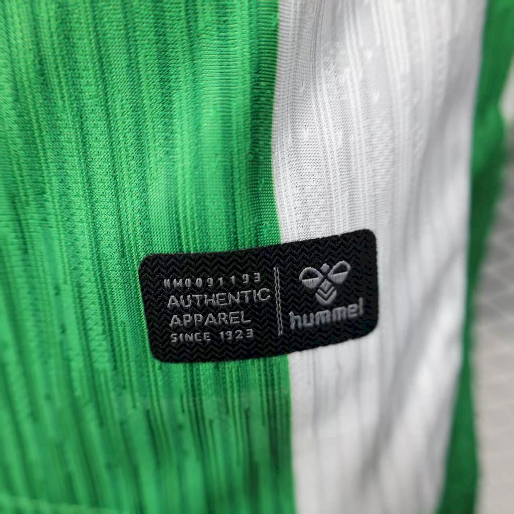 Player-Real-Betis-Home-20252026-new-season-Football-Jersey-Sports-shirt-4.jpg Mens Real Betis 2025/26 Home Authentic Jersey - Image 7