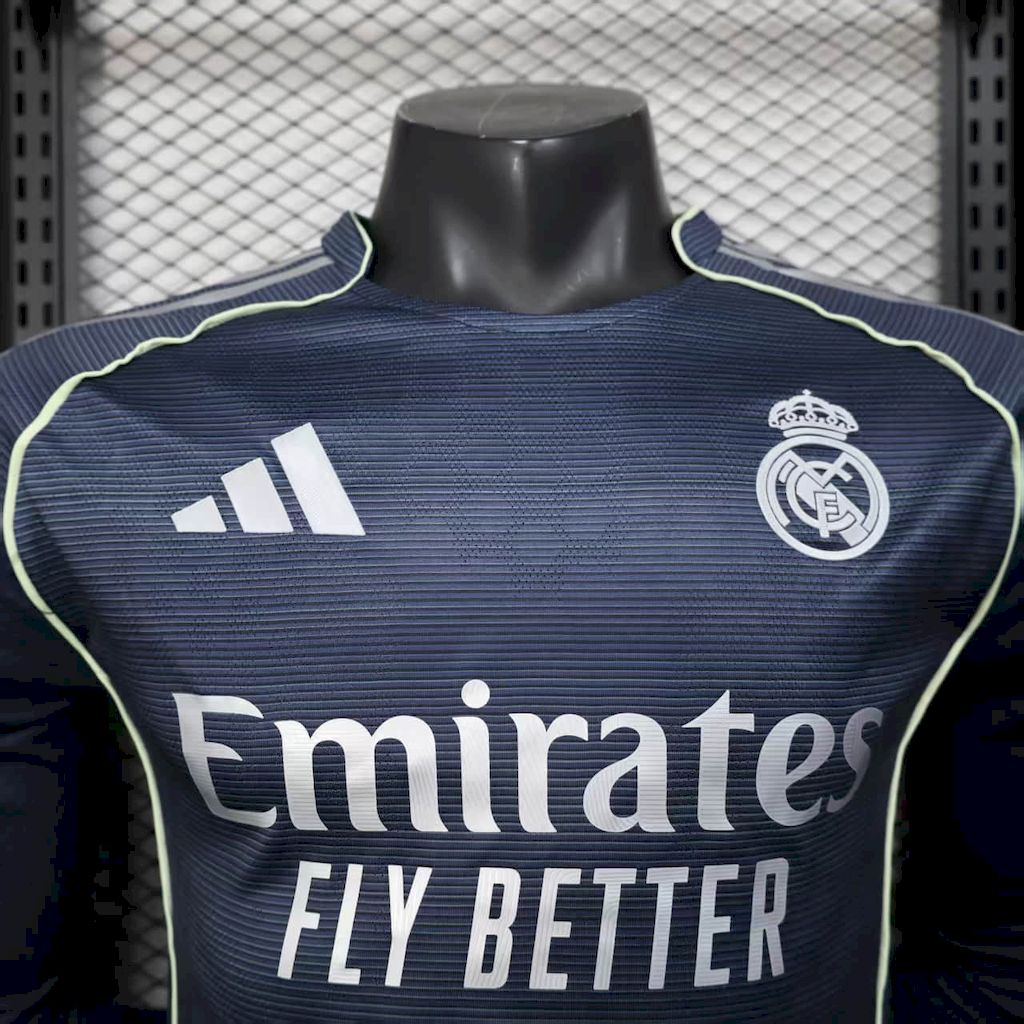 Player-Real-Madrid-away-long-sleeve-20252026-new-season-Football-Jersey-Sports-shirt-9.jpg Mens Real Madrid 2025/26 Away Long Sleeve Authentic Jersey - Image 3