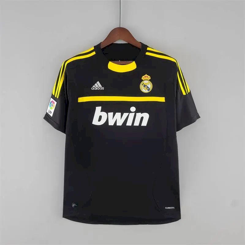 Retro Real Madrid 2011/12 Goalkeeper Jersey