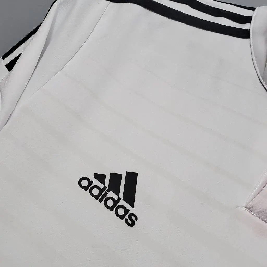 Real-Madrid-201415-Home-LS-Retro-Jersey-32097.webp Retro Real Madrid 2014/15 Home Long Sleeve Jersey - Image 4