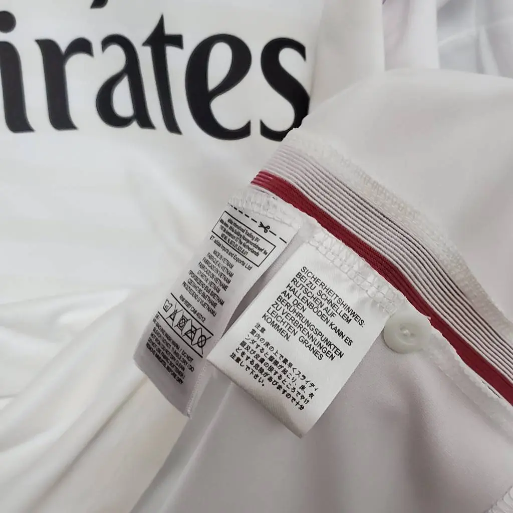 Real-Madrid-201415-Home-LS-Retro-Jersey-32100.webp Retro Real Madrid 2014/15 Home Long Sleeve Jersey - Image 7