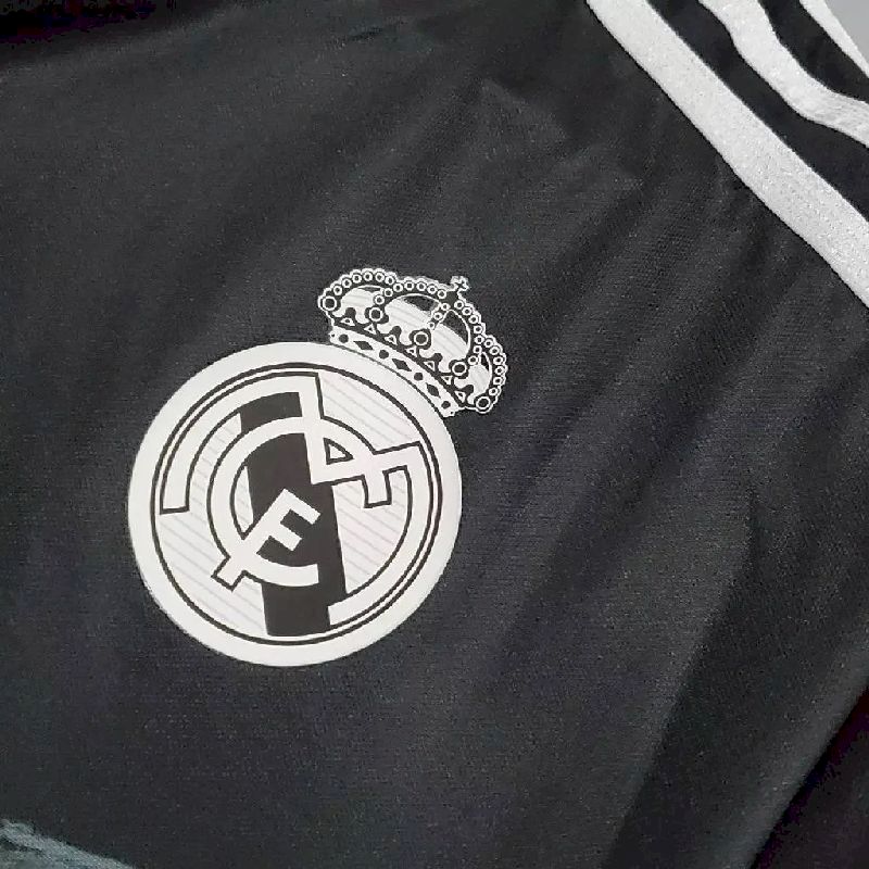 Real-Madrid-201415-Third-LS-Retro-Jersey-42386.jpg Retro Real Madrid 2014/15 Third Long Sleeve Jersey - Image 2