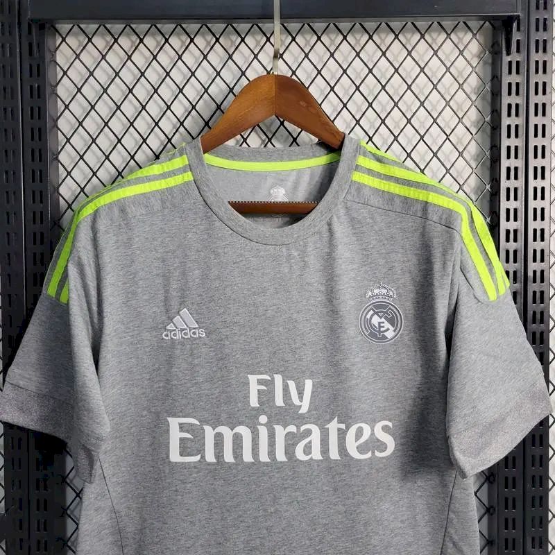 Real-Madrid-201516-Away-Retro-Jersey-58612.jpg Retro Real Madrid 2015/16 Away Jersey - Image 8