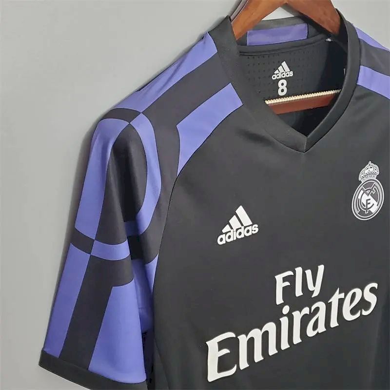 Real-Madrid-201516-Third-away-Retro-Jersey-51829.jpg Retro Real Madrid 2015/16 Third Jersey - Image 3