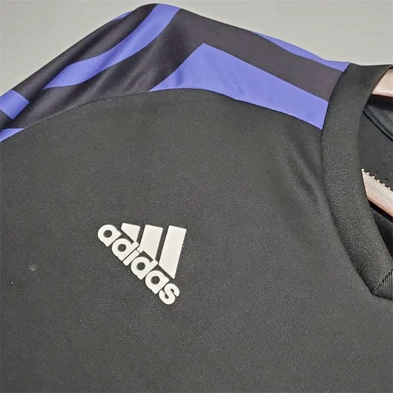 Real-Madrid-201516-Third-away-Retro-Jersey-51830.jpg Retro Real Madrid 2015/16 Third Jersey - Image 4