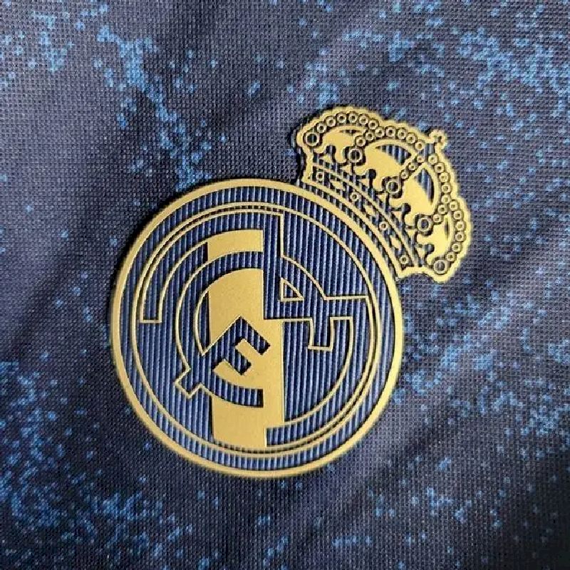 Real-Madrid-201920-away-Retro-Jersey-55769.jpg Retro Real Madrid 2019/20 Away Jersey - Image 5
