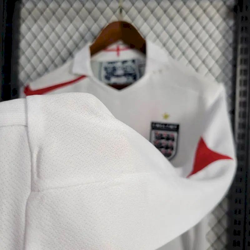Retro-2005-England-home-Long-sleeve-3.jpg Retro England 2005 Home Long Sleeve Jersey - Image 3