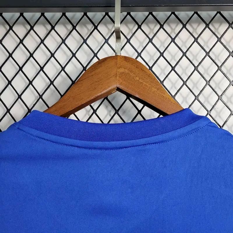Universidad-de-Chile-202324-Pre-Match-Training-Boutique-Jersey-59794.jpg Mens Universidad De Chile 2023/24 Pre-Match Boutique Jersey - Image 6