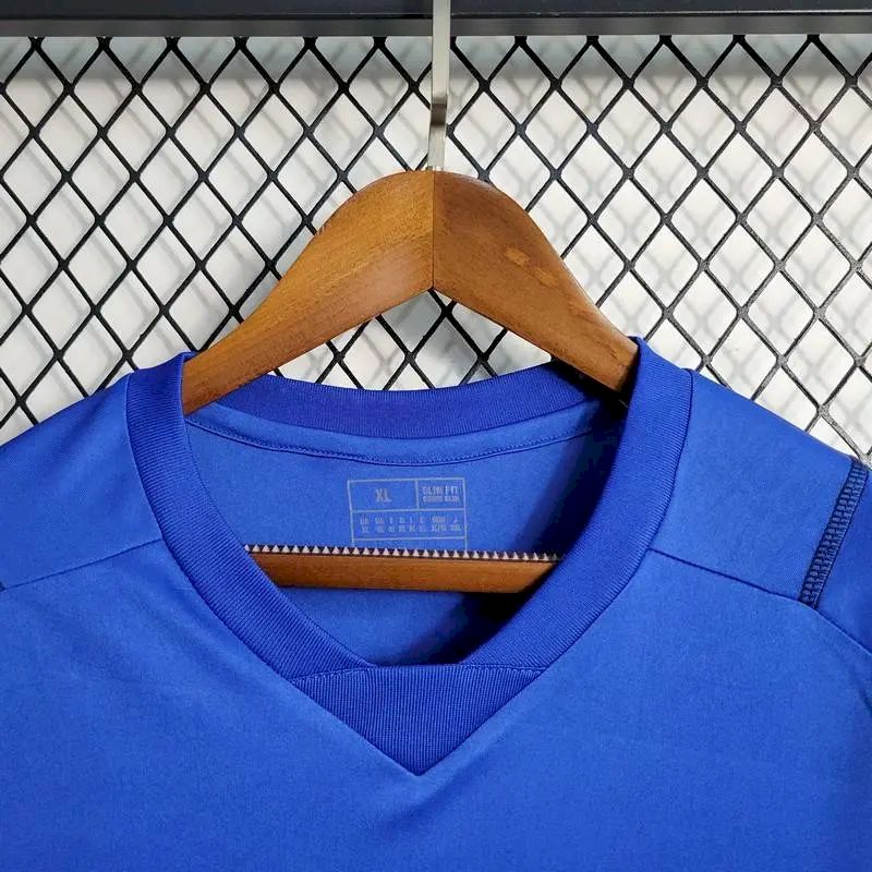 Universidad-de-Chile-202324-Pre-Match-Training-Boutique-Jersey-59795.jpg Mens Universidad De Chile 2023/24 Pre-Match Boutique Jersey - Image 5