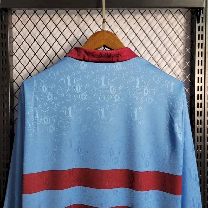 West-Ham-United-199597-Away-Long-Sleeves-Retro-Jersey-52900.jpg Retro West Ham United 1995/97 Away Long Sleeve Jersey - Image 10