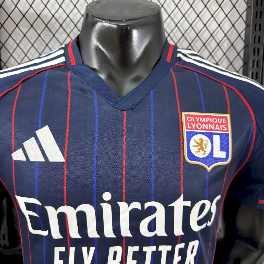 bboQAZABkAGQAYBJwArfviewer_4t5-16.jpg Mens Olympique Lyonnais 2025/26 Away Authentic Jersey - Image 7