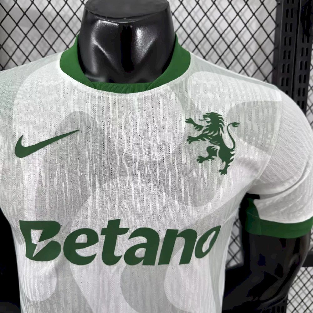 bboQAZABkAGQAYBJwArfviewer_4t5-8-2.jpg Mens Sporting CP 2025/26 Fourth Authentic Jersey - Image 5