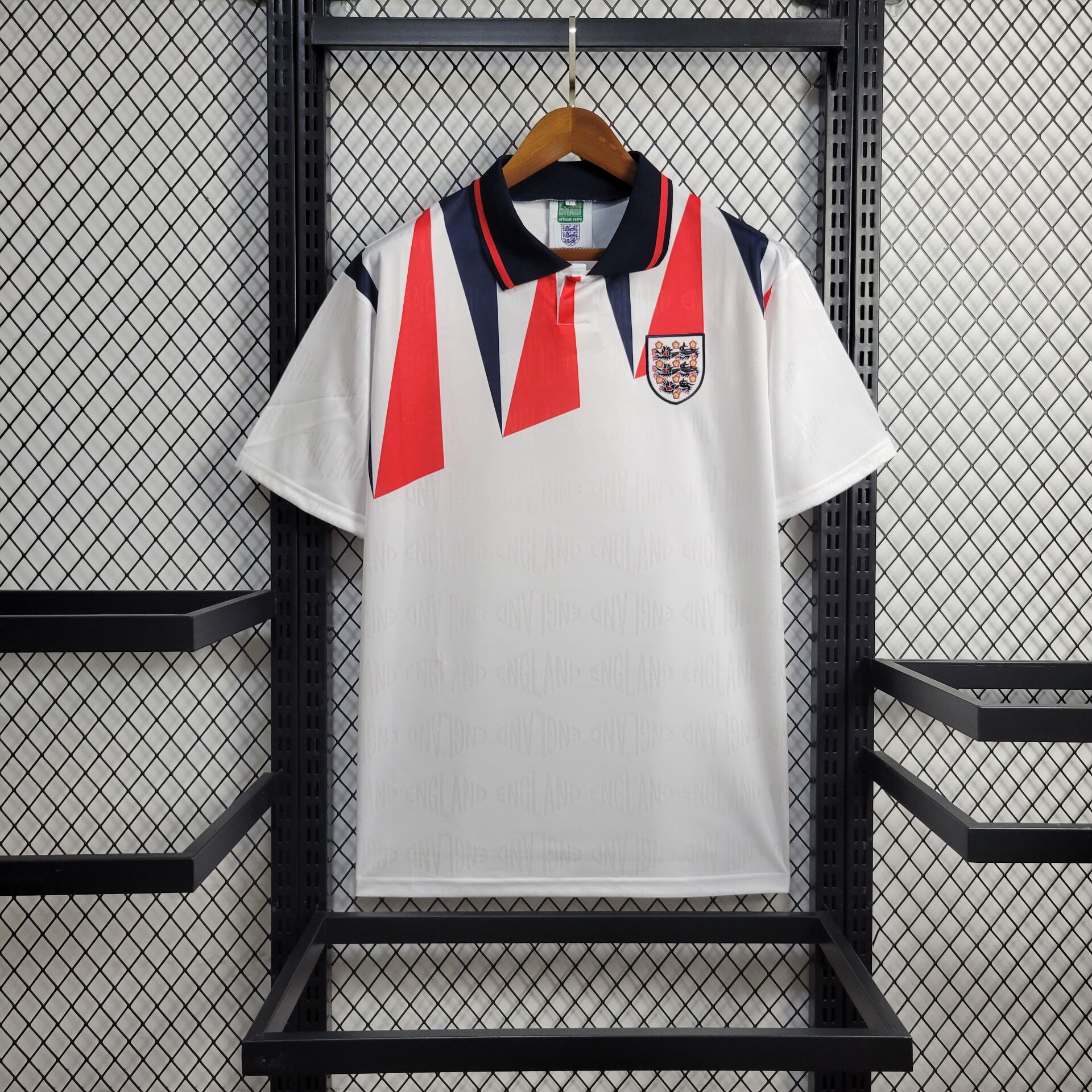 d49a6deb8d188521037b99597d3aa8be.jpg Retro England 1992 Home Jersey - Image 3