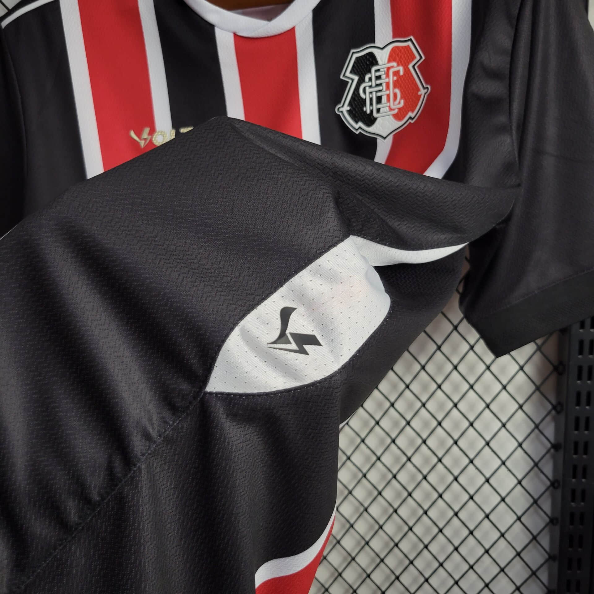 d97f99543e3a140bae6c2b829061cebd.jpg Mens Santa Cruz FC 2024/25 Home Jersey - Image 4