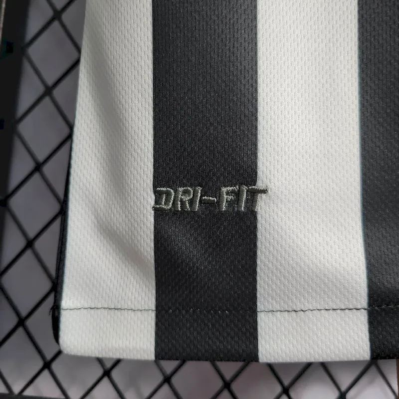 d9c3540c395e61c73a4ac3e3a23edd9d.webp Retro Santos 2013/14 Away Jersey - Image 9