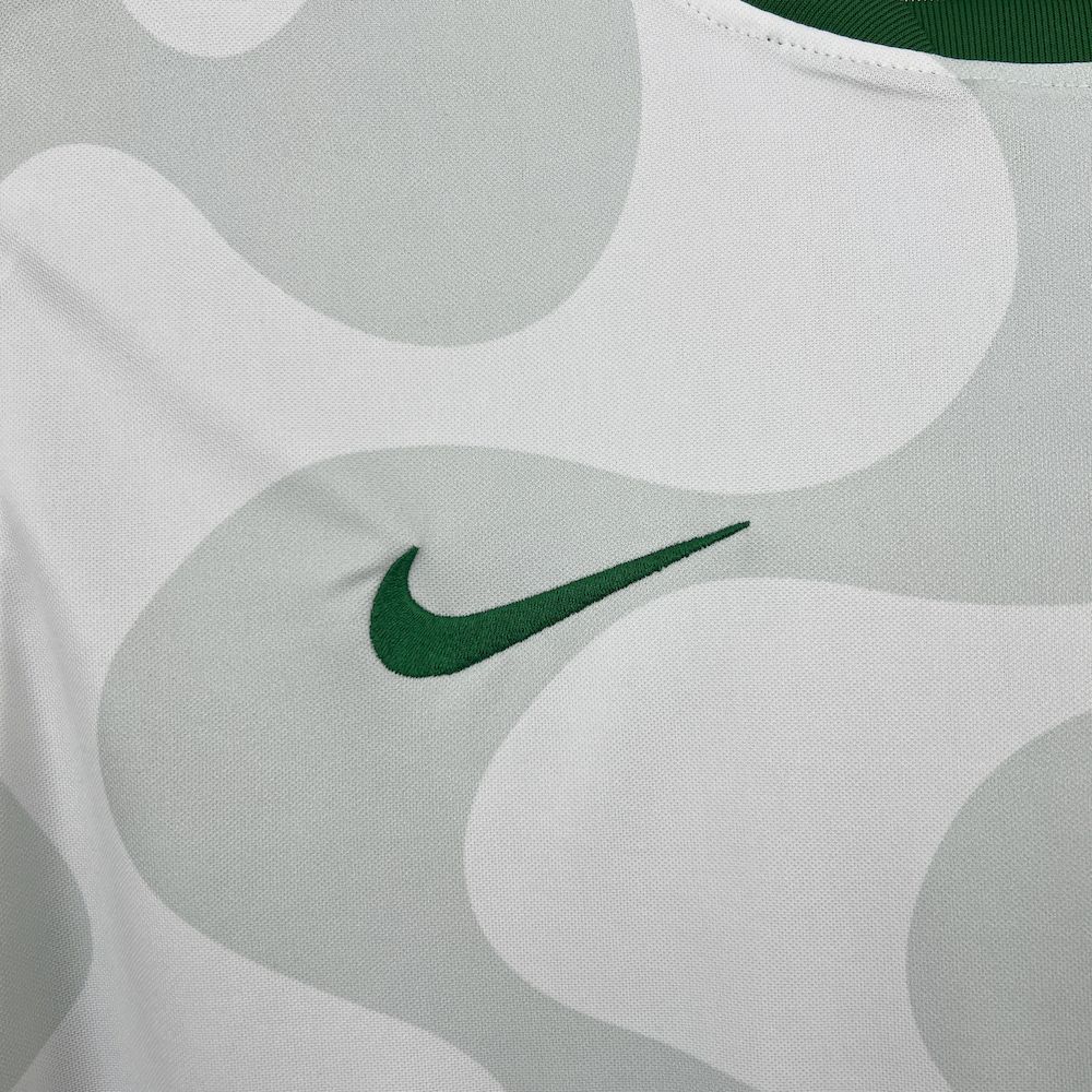 e439bbf4d759ad9481a55dfab255463f.jpg Mens Sporting CP 2025/26 Fourth Jersey - Image 4