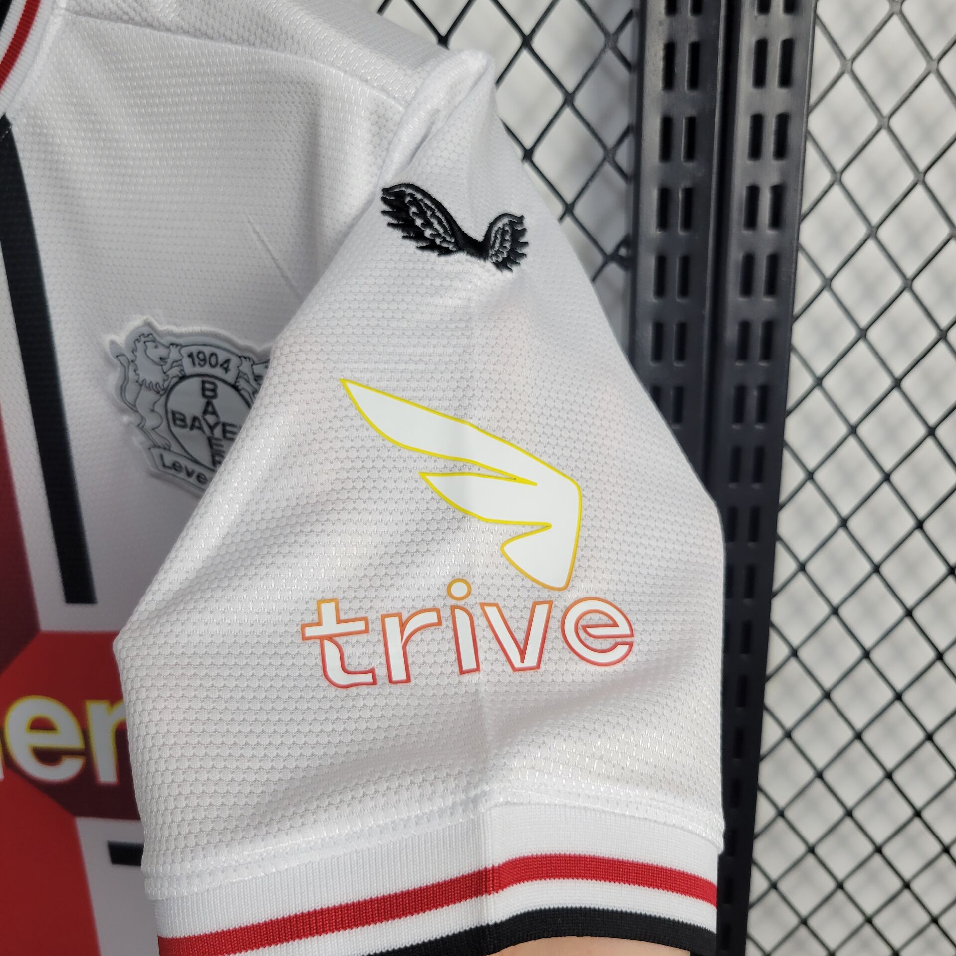 f07ec7fadb0b8cc99f74c9bfd473a694.jpg Mens Bayer 04 Leverkusen 2024/25 Away Jersey - Image 5