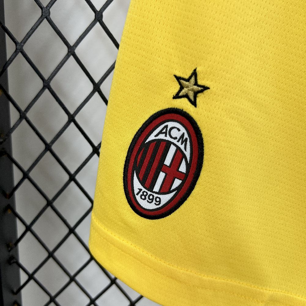 2025092015345236.jpg Mens AC Milan 2025/26 Third Shorts - Image 6