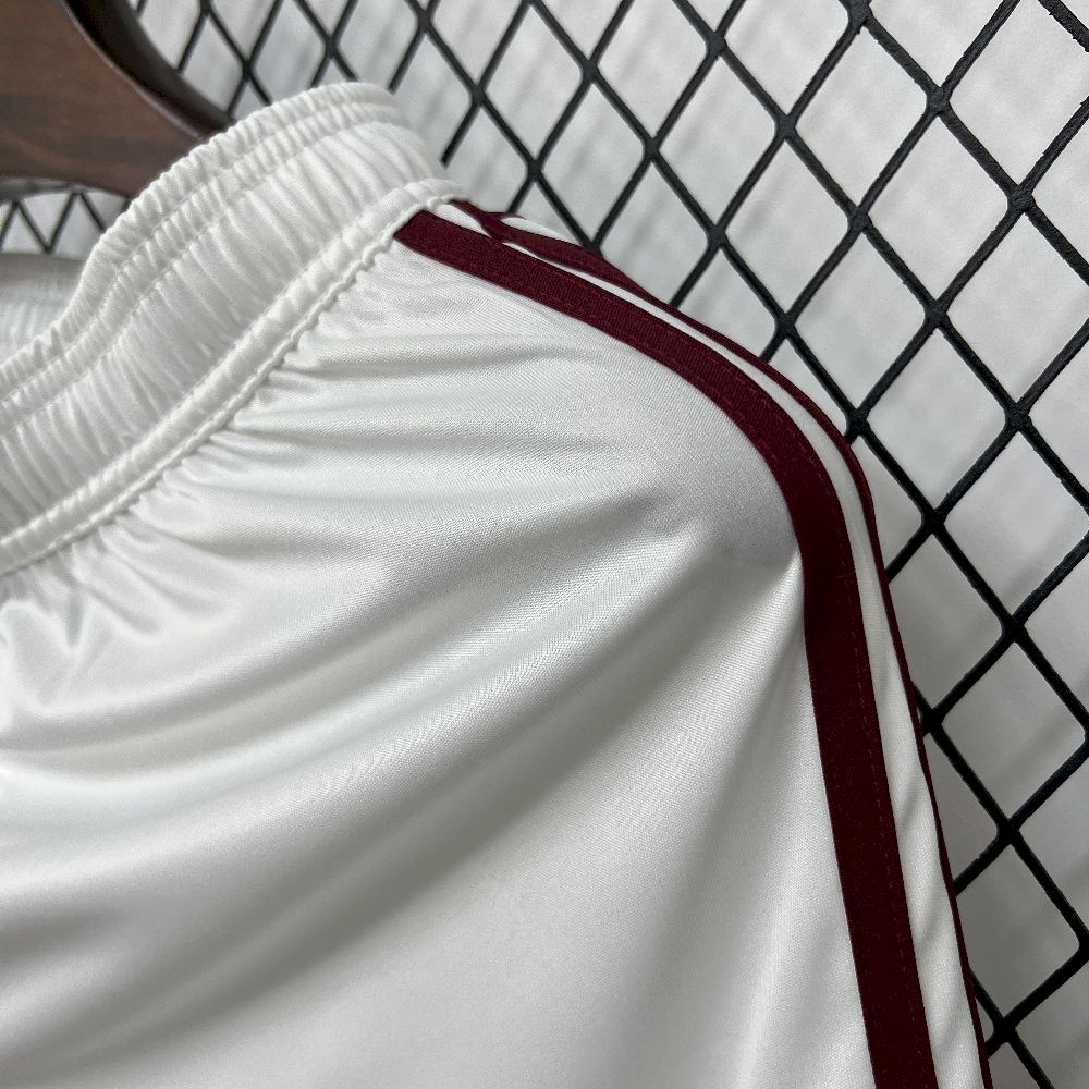 2025092015352788.jpg Mens Arsenal 2025/26 Third Shorts - Image 3