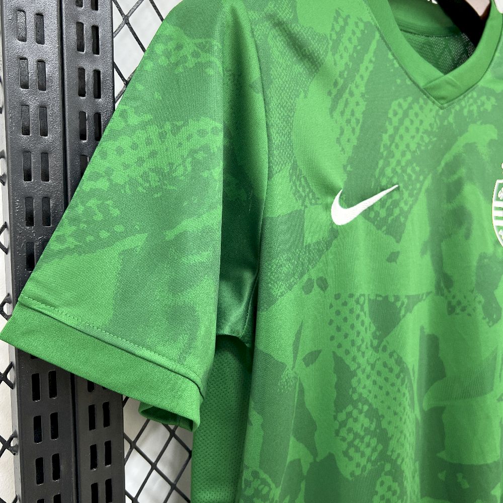 2025092114293078.jpg Mens Sporting CP 2025/26 Pre-Match Jersey - Image 5