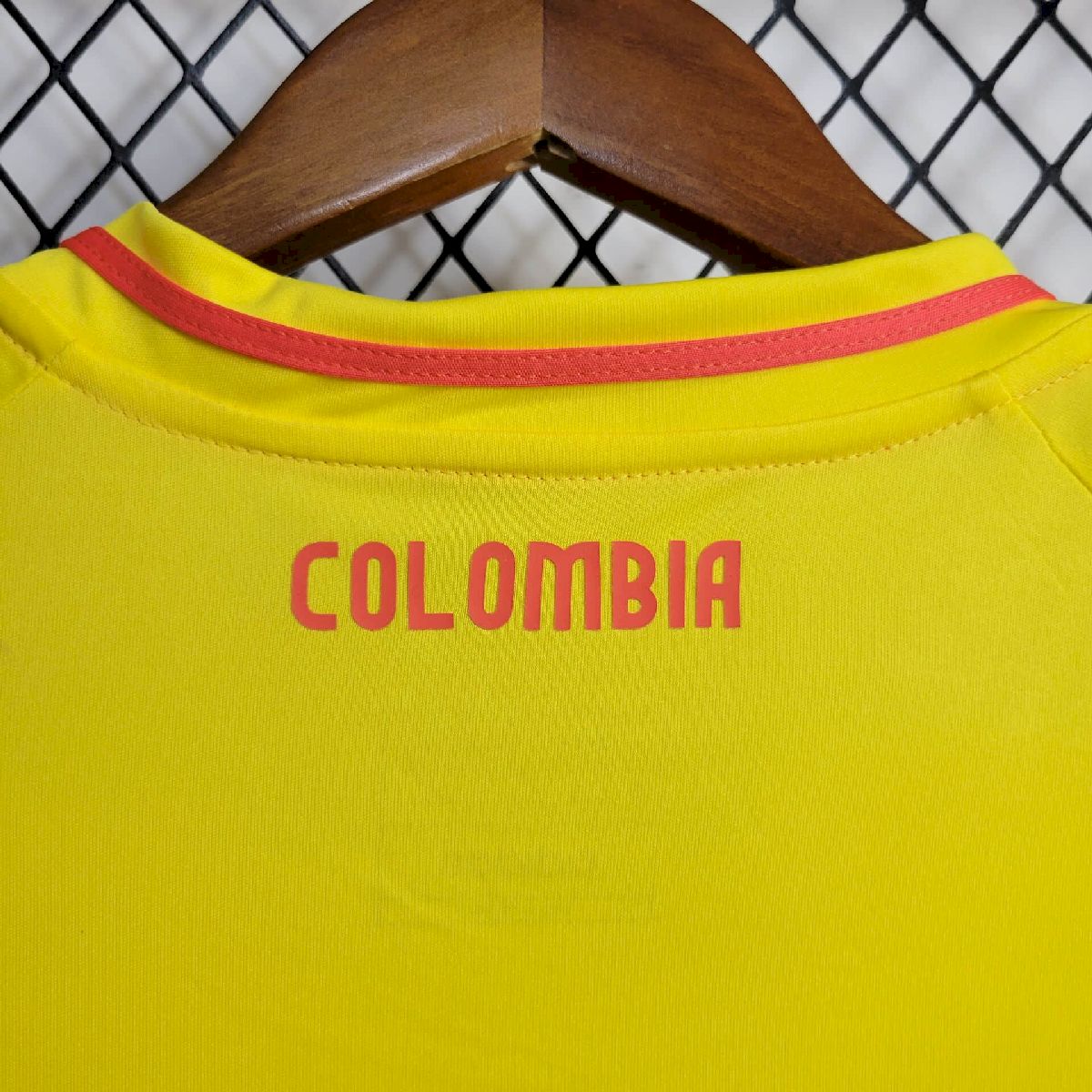 680a37bfac956735505043dbcd4f3ba0.jpg Womens Colombia 2024/25 Home Jersey - Image 9
