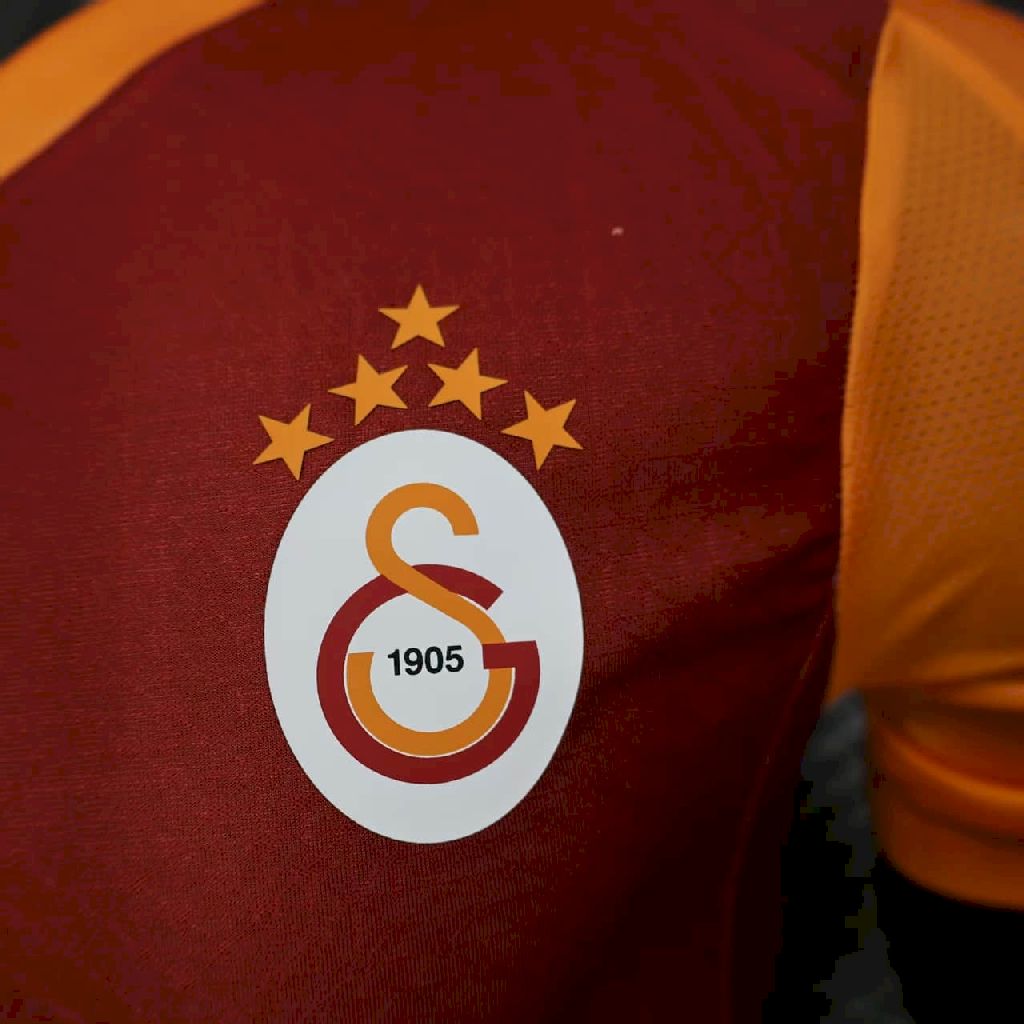 2025092421371458.jpg Mens Galatasarays 2025/26 Home Authentic Jersey - Image 4