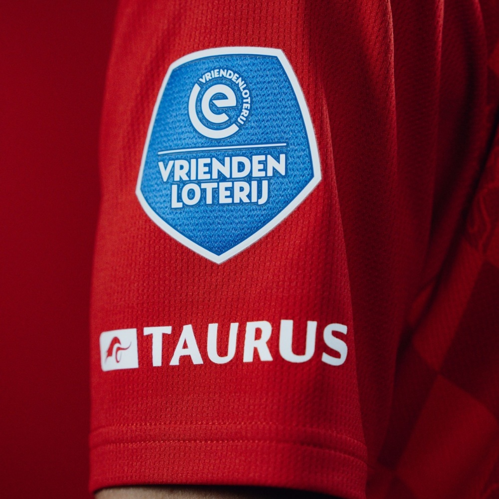 2025101120250145 Womens FC Twente 2025/26 Home Jersey - Image 5