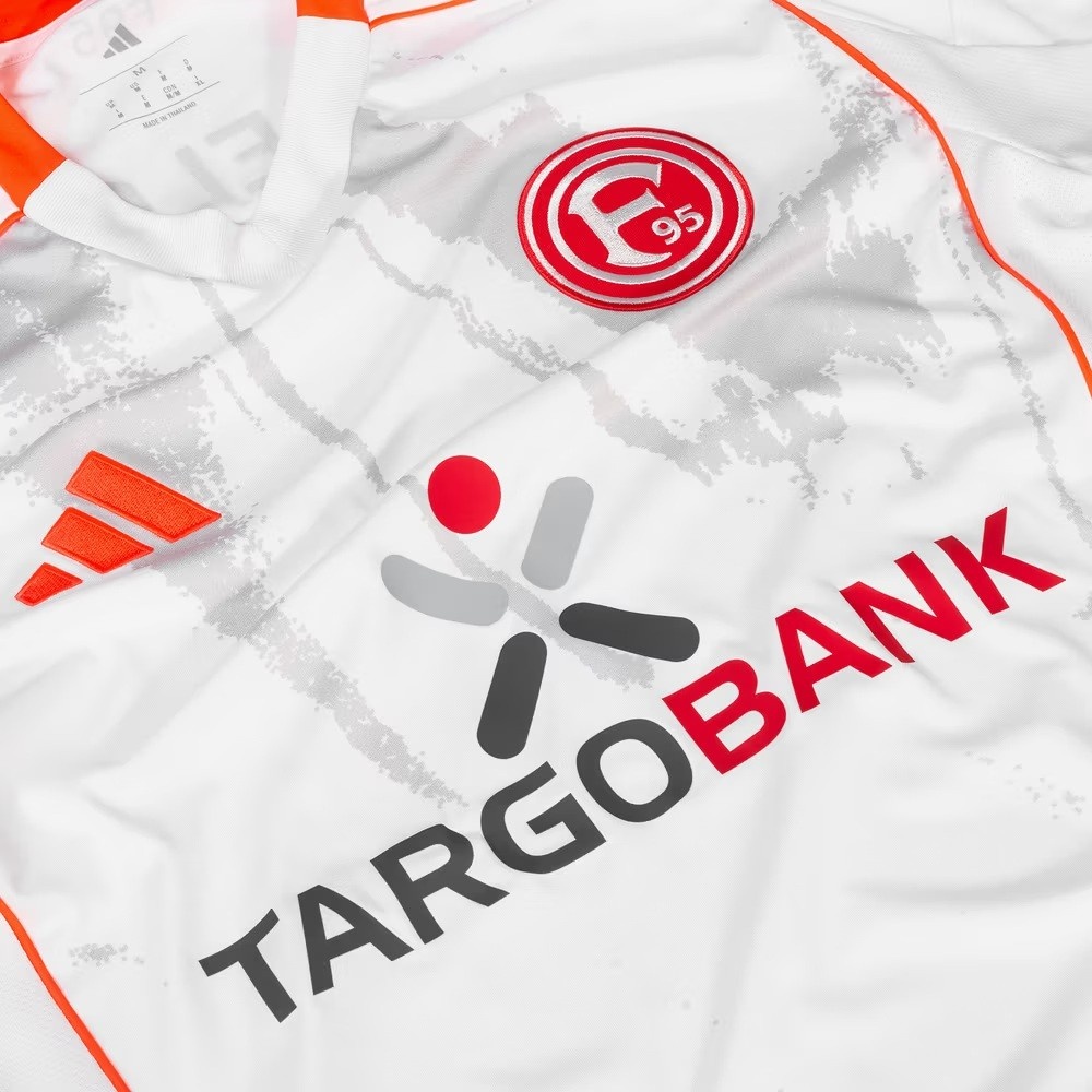 2025101719595335 Mens Fortuna Düsseldorf 2025/26 Away Jersey - Image 4